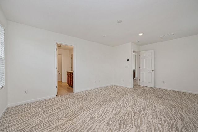 6130 Mehrten Cir, Rocklin, CA 95765