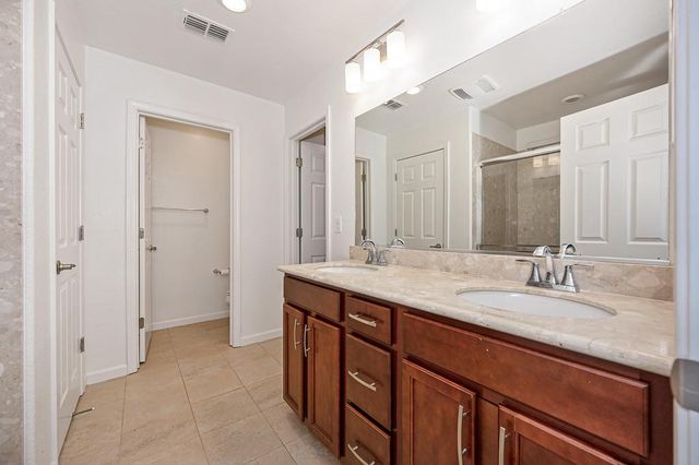 6130 Mehrten Cir, Rocklin, CA 95765