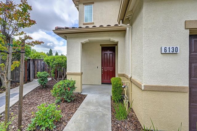 6130 Mehrten Cir, Rocklin, CA 95765