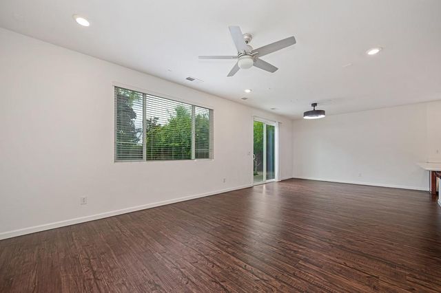 6130 Mehrten Cir, Rocklin, CA 95765
