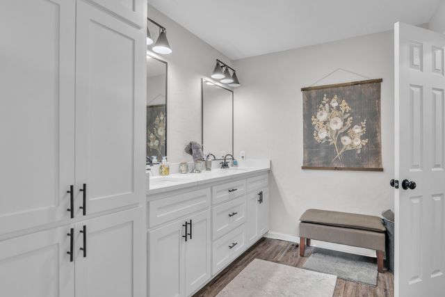 105 E Tulip St, White Oak, TX 75693