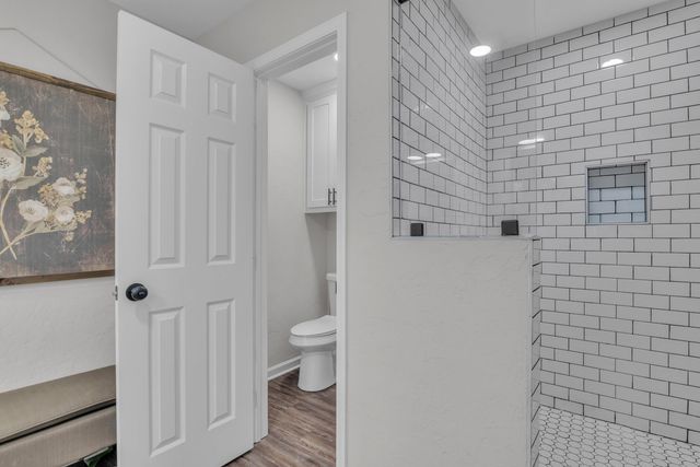 105 E Tulip St, White Oak, TX 75693