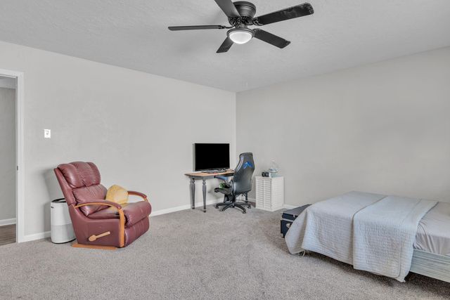 105 E Tulip St, White Oak, TX 75693