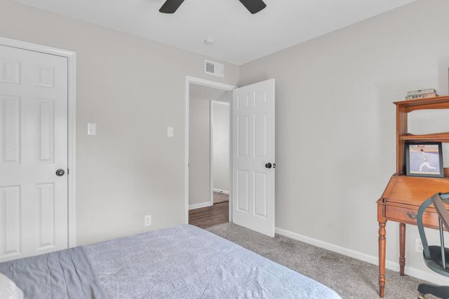 105 E Tulip St, White Oak, TX 75693