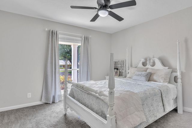 105 E Tulip St, White Oak, TX 75693