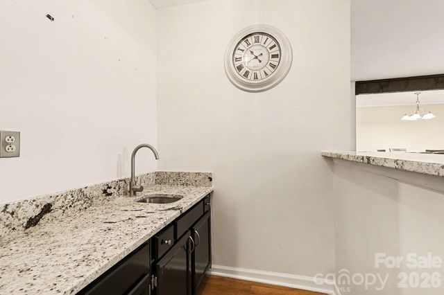 6022 Hanna Court, Charlotte, NC 28212