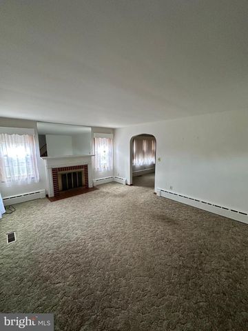 2815 PUTTY HILL AVE, Baltimore, MD 21234