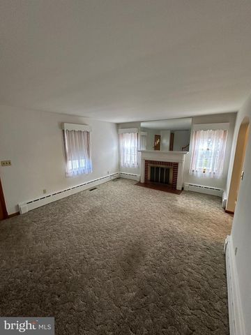 2815 PUTTY HILL AVE, Baltimore, MD 21234