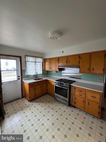 2815 PUTTY HILL AVE, Baltimore, MD 21234