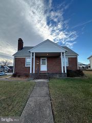 2815 PUTTY HILL AVE, Baltimore, MD 21234