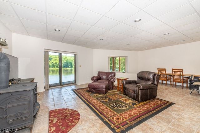 43 Croft Rd, Jefferson Twp., NJ 07849