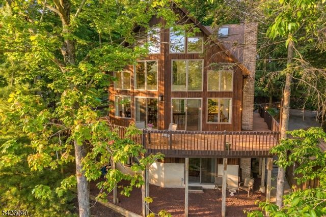 43 Croft Rd, Jefferson Twp., NJ 07849