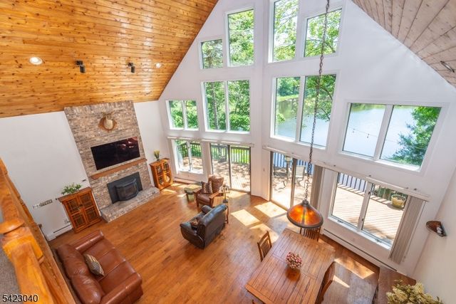 43 Croft Rd, Jefferson Twp., NJ 07849