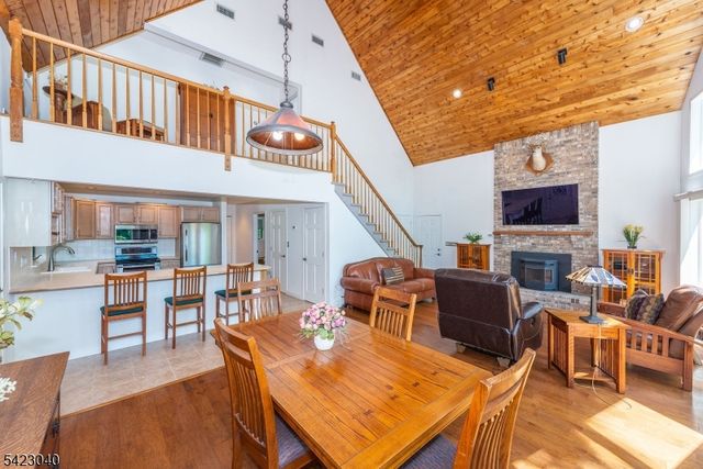 43 Croft Rd, Jefferson Twp., NJ 07849