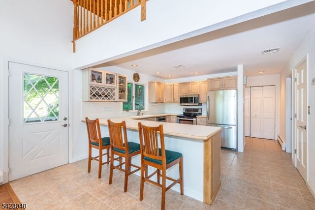 43 Croft Rd, Jefferson Twp., NJ 07849