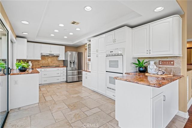 3 Lago Norte 2, Irvine, CA 92612
