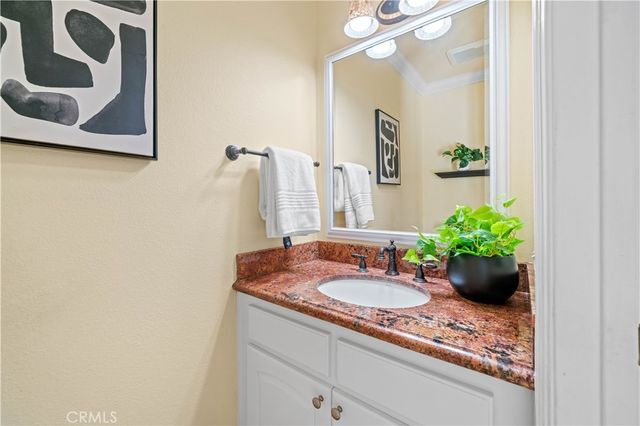 3 Lago Norte 2, Irvine, CA 92612