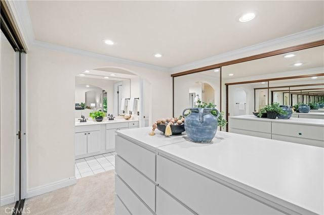 3 Lago Norte 2, Irvine, CA 92612