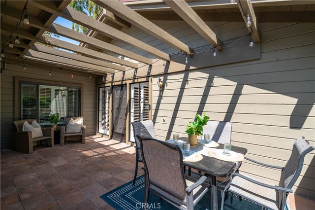 3 Lago Norte 2, Irvine, CA 92612