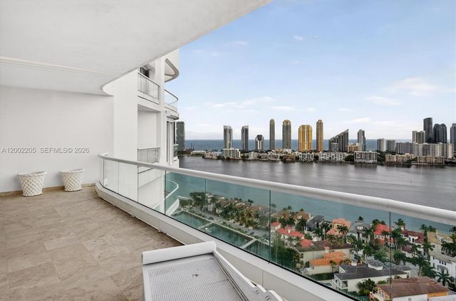 7000 Island Blvd PH-02, Aventura, FL 33160