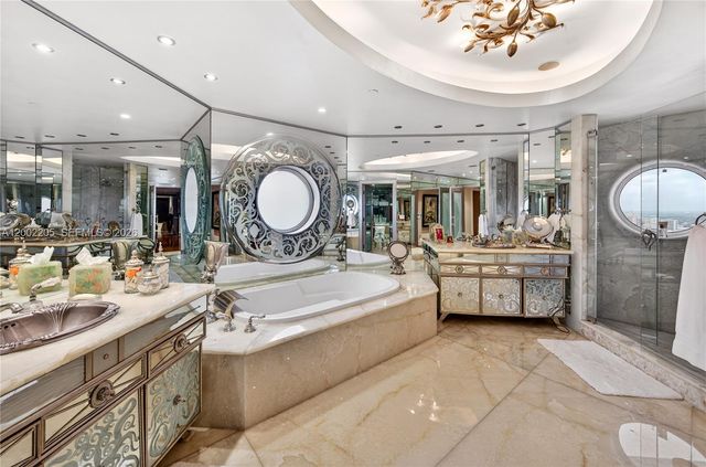 7000 Island Blvd PH-02, Aventura, FL 33160