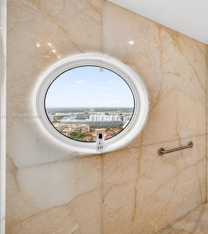 7000 Island Blvd PH-02, Aventura, FL 33160