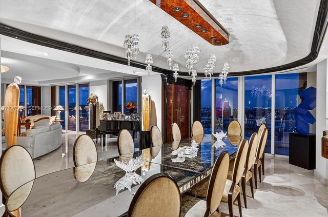 7000 Island Blvd PH-02, Aventura, FL 33160