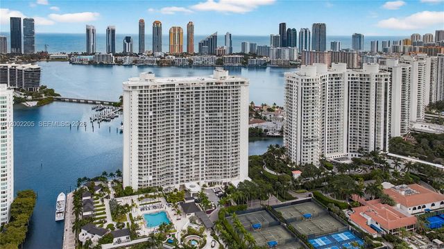 7000 Island Blvd PH-02, Aventura, FL 33160