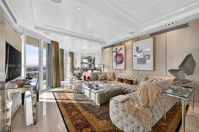 7000 Island Blvd PH-02, Aventura, FL 33160