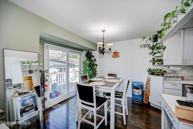 28 Spring Street, Freehold, NJ 07728