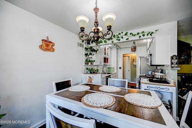 28 Spring Street, Freehold, NJ 07728