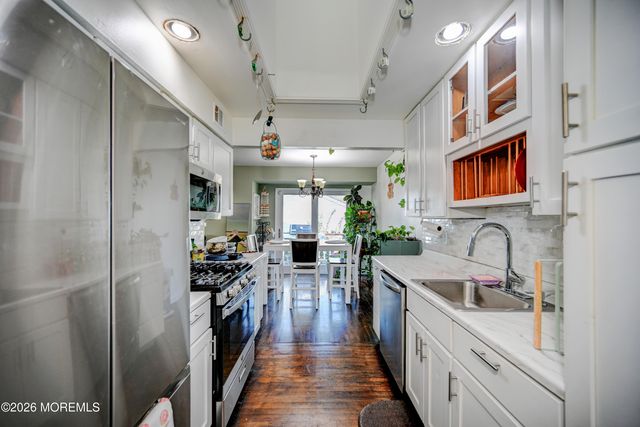 28 Spring Street, Freehold, NJ 07728