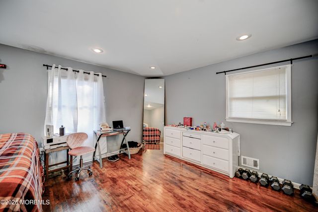 28 Spring Street, Freehold, NJ 07728