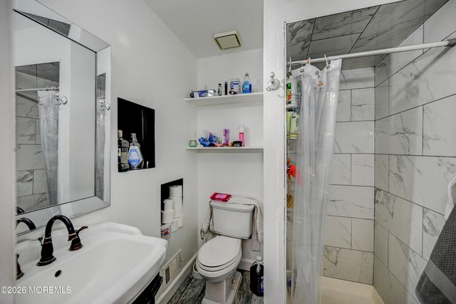 28 Spring Street, Freehold, NJ 07728