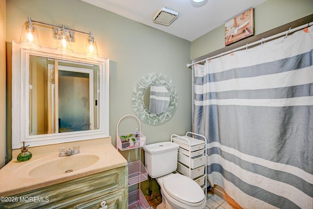 28 Spring Street, Freehold, NJ 07728