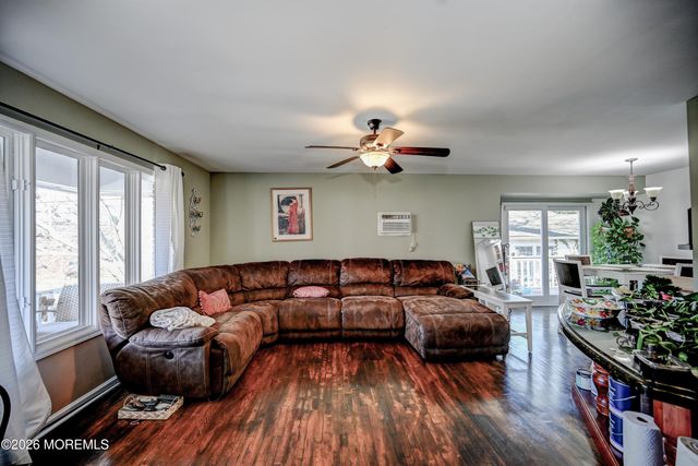 28 Spring Street, Freehold, NJ 07728