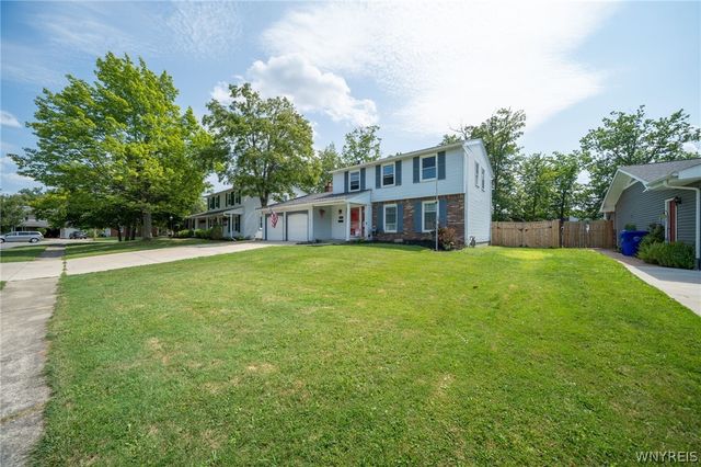 391 Woodward Crescent, West Seneca, NY 14224