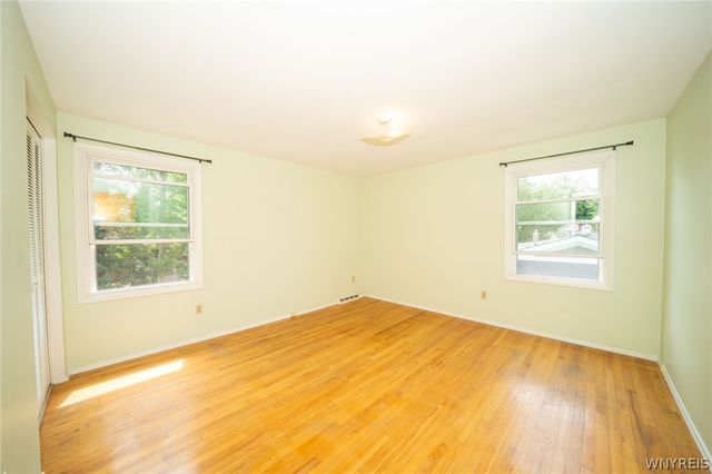 391 Woodward Crescent, West Seneca, NY 14224
