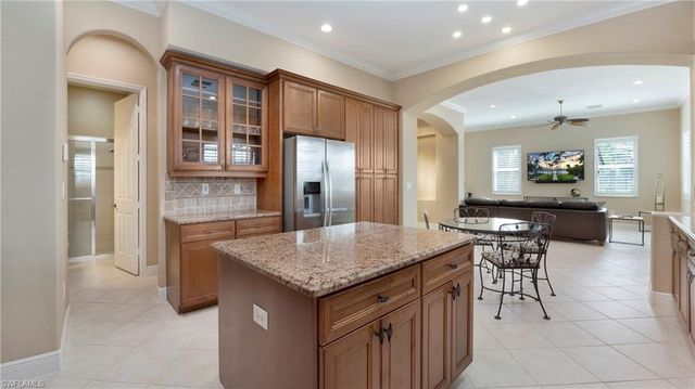 1771 Sarazen PL, Naples, FL 34120