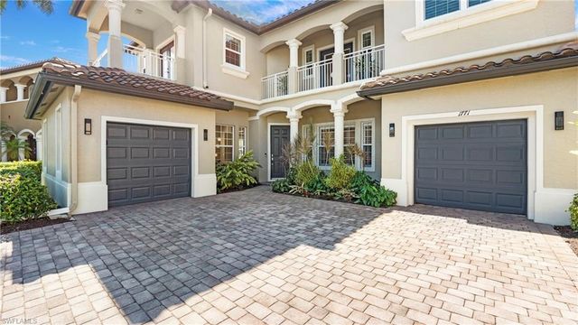 1771 Sarazen PL, Naples, FL 34120