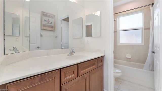 1771 Sarazen PL, Naples, FL 34120