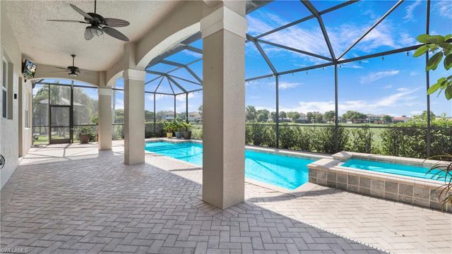 1771 Sarazen PL, Naples, FL 34120