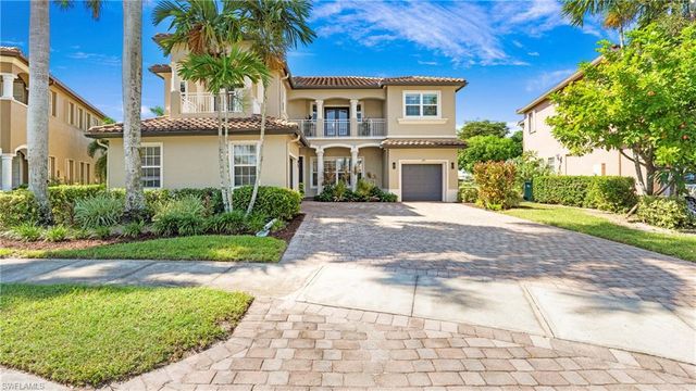 1771 Sarazen PL, Naples, FL 34120