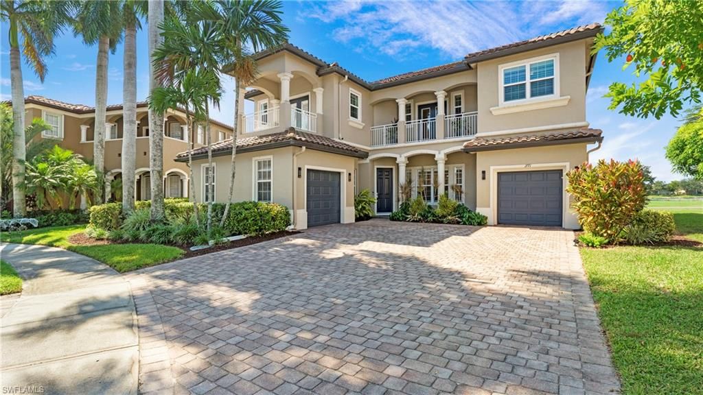 1771 Sarazen PL, Naples, FL 34120