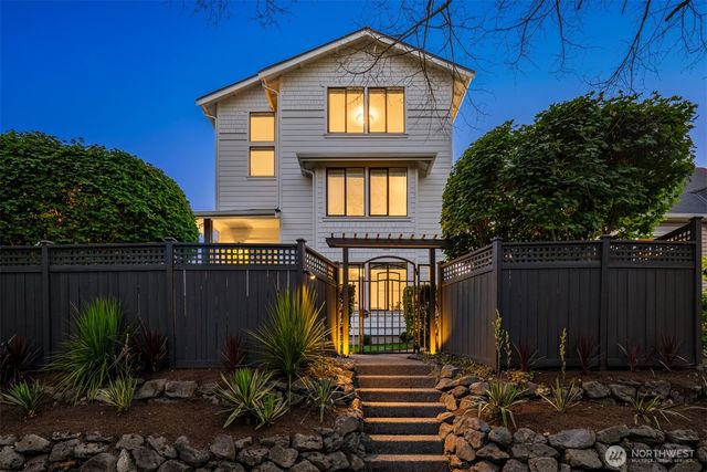 5625 35th Avenue SW, Seattle, WA 98126