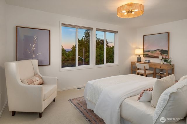 5625 35th Avenue SW, Seattle, WA 98126