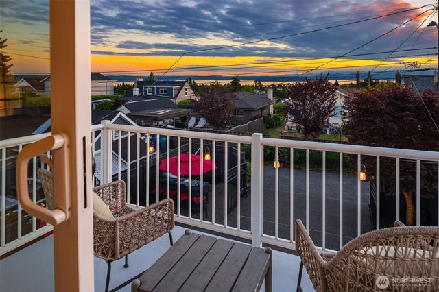 5625 35th Avenue SW, Seattle, WA 98126