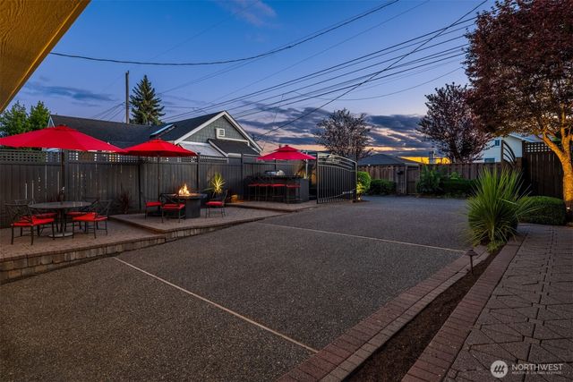 5625 35th Avenue SW, Seattle, WA 98126