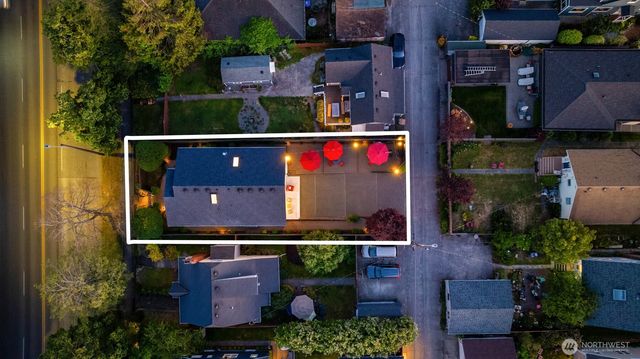 5625 35th Avenue SW, Seattle, WA 98126
