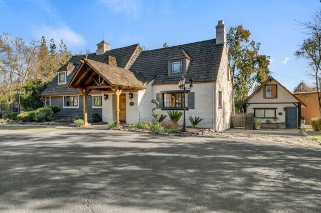 930 Saverien Dr, Sacramento, CA 95864